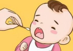 小孩几个月长牙齿正常？一般6~10个月左右的时间就会开始长牙齿