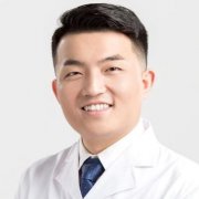西安牙齿矫正博士医生排名前三分享，侯玉霞在专业的期刊上发表了32篇的学术论文